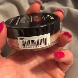 NYX Makeup - Nyx finishing powder💜bundle 5 for $20💜 NYX Makeup - Nyx finishing powder💜bundle 5 for $20💜